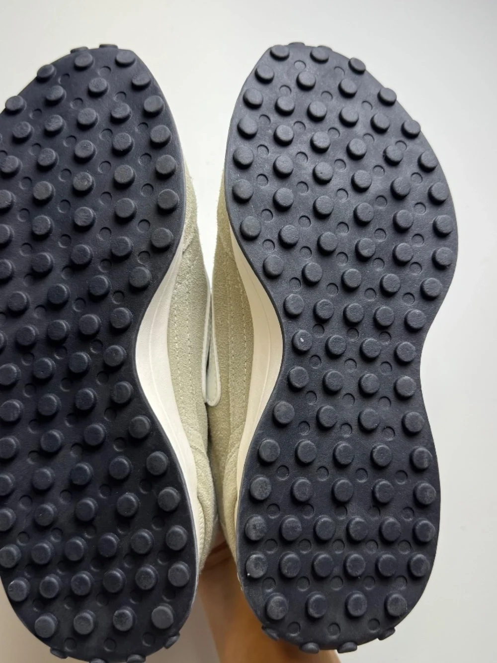 NWOT Tretorn Katie sneakers
